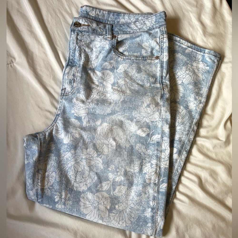 AE Stretch Mom Straight Jean